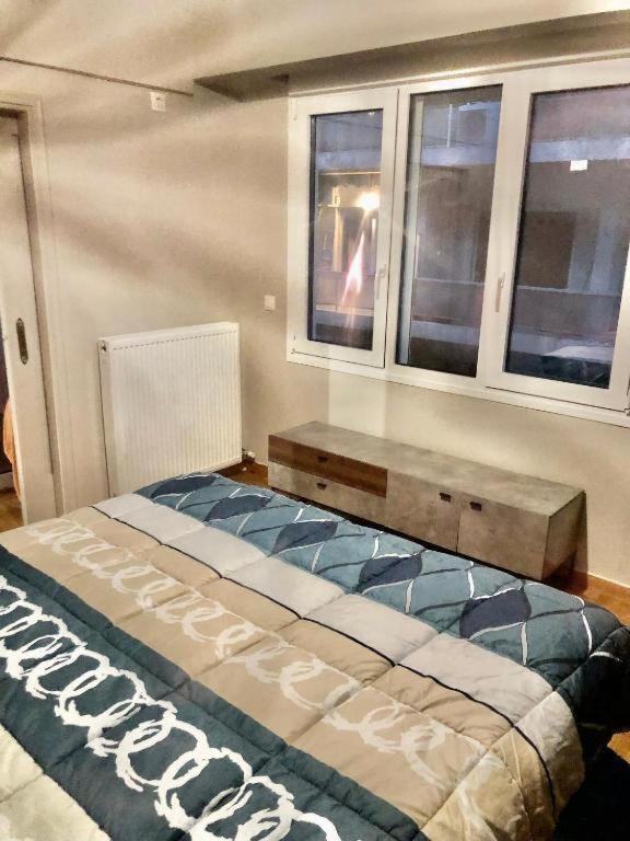 Economy Shared Apartment D In Central Atenas Exterior foto